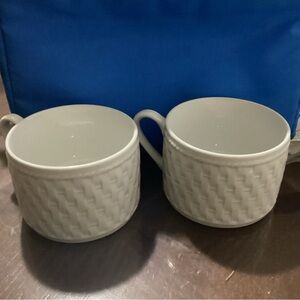 ONEIDA WESTERLY BASKET WEAVE WHITE PATTERN Set of 2 COFFEE CUPS/MUGS